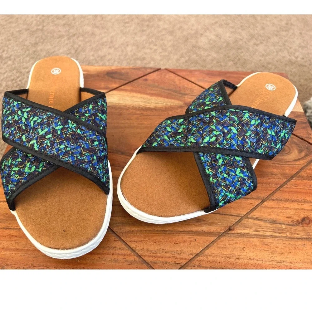 Bernie Mev Womens Woven Cross Strap Slide Sandals Blue Green‎ Size 39/8 NWOB